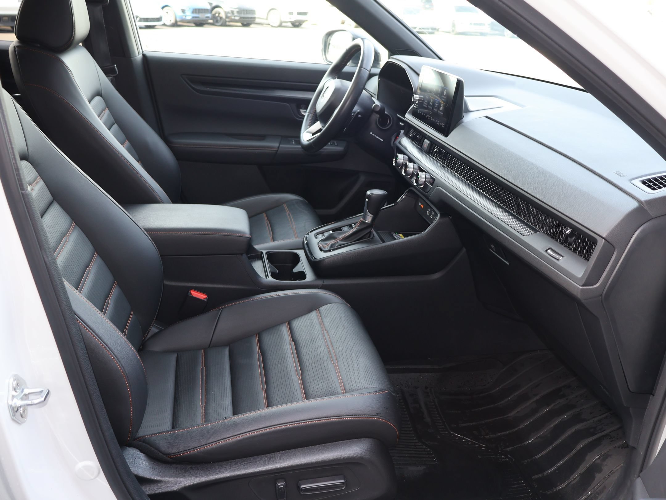 Used 2025 Platinum White Pearl Honda Sport-L image 29