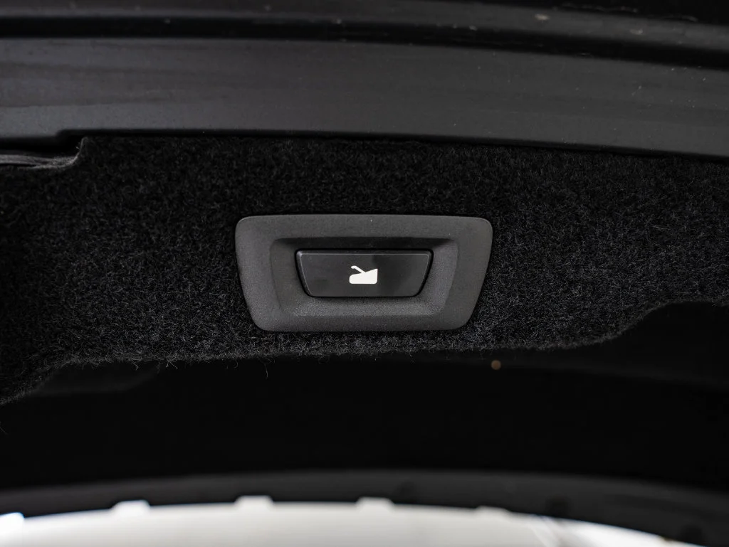 Used 2024 Gray Lucid Touring image 22