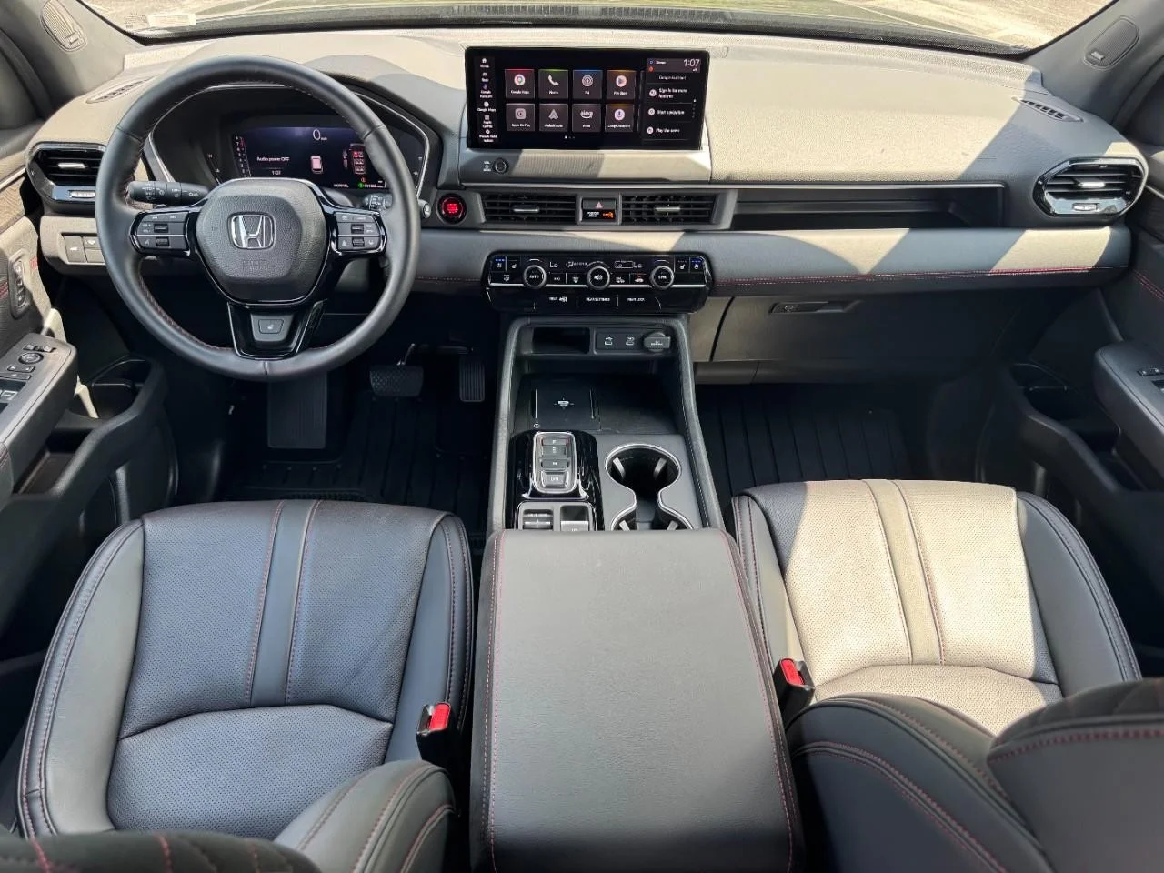 2026 Honda Pilot Black Edition - Photo 15