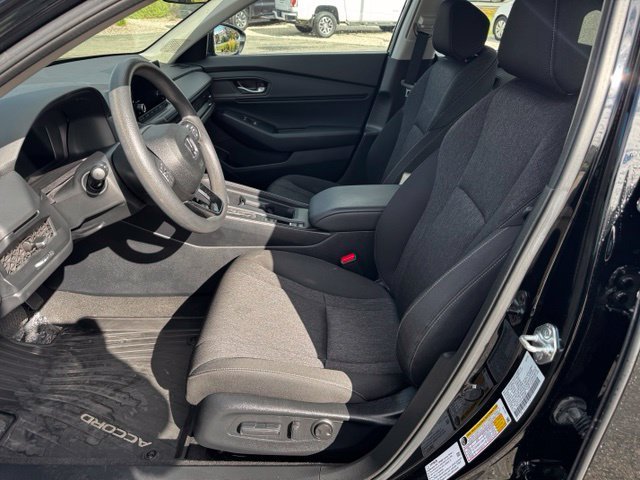 2025 Honda Accord SE - Photo 14