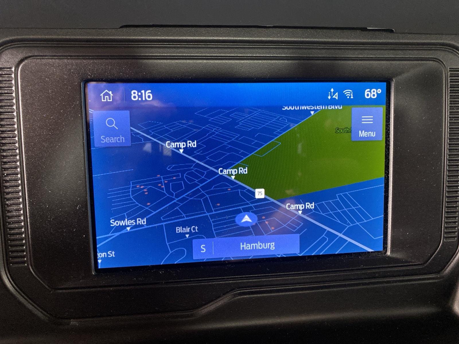 Used 2023 Red Ford Base image 18