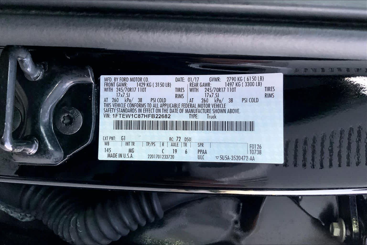 Used 2017 Shadow Black Ford XLT image 28