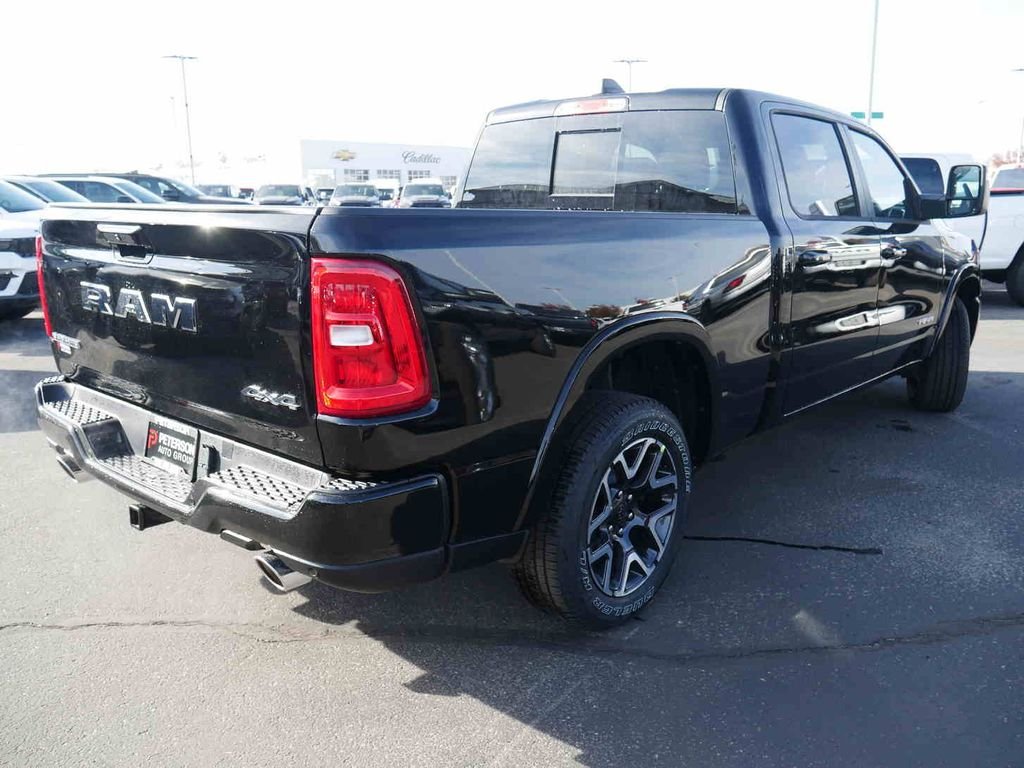 New 2026 Diamond Black Crystal Pearl-Coat Exterior Paint RAM LARAMIE image 25