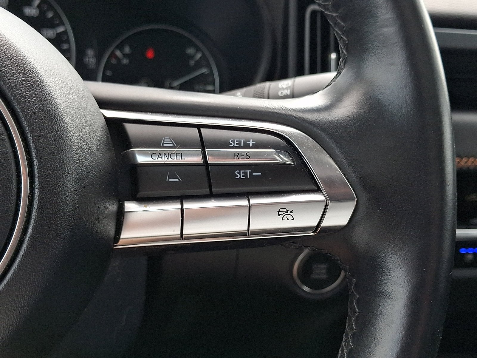 Used 2024 Wind Chill Pearl Mazda 2.5 S Premium Plus Package image 26