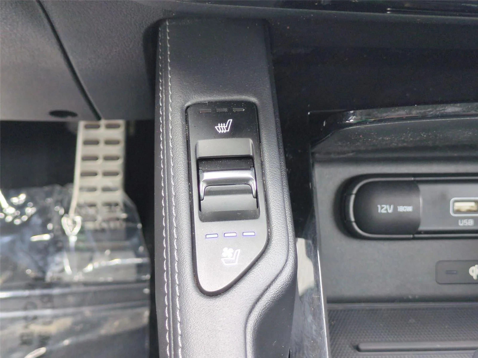 Used 2022 Ebony Black Kia SX image 29