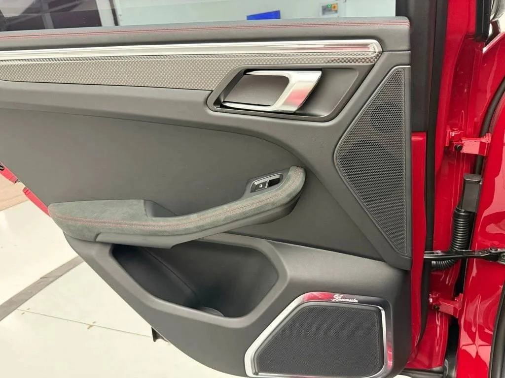 2026 Porsche Macan GTS - Photo 27