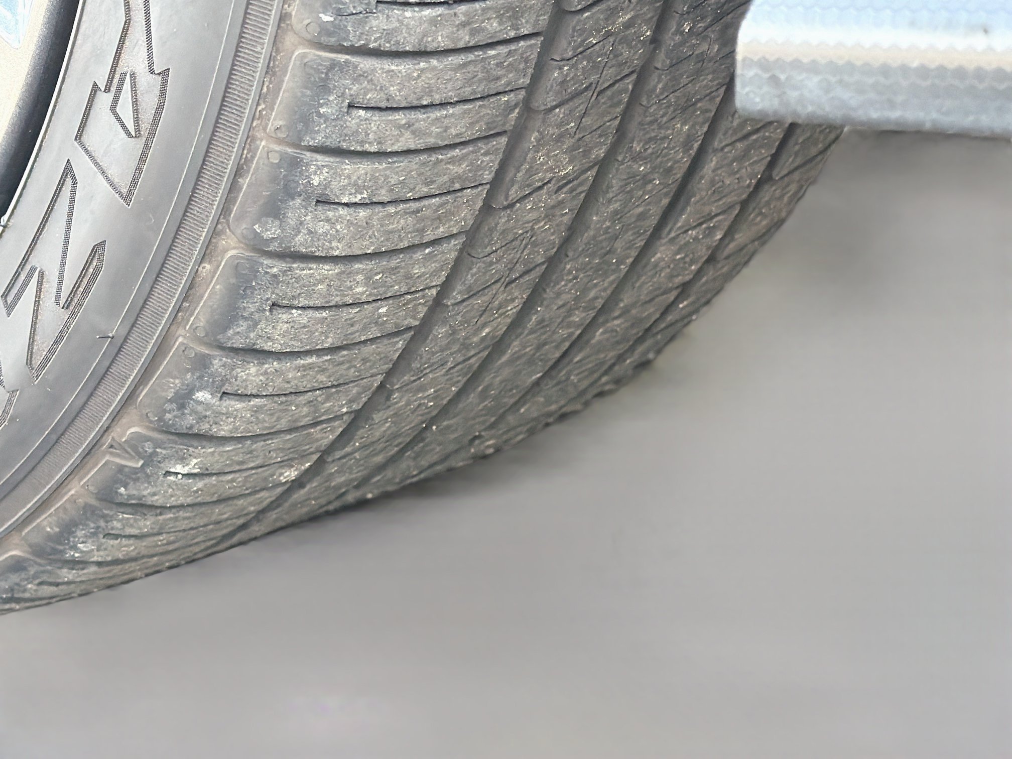 Used 2022 Magnetite Gray Metallic Subaru Limited image 41