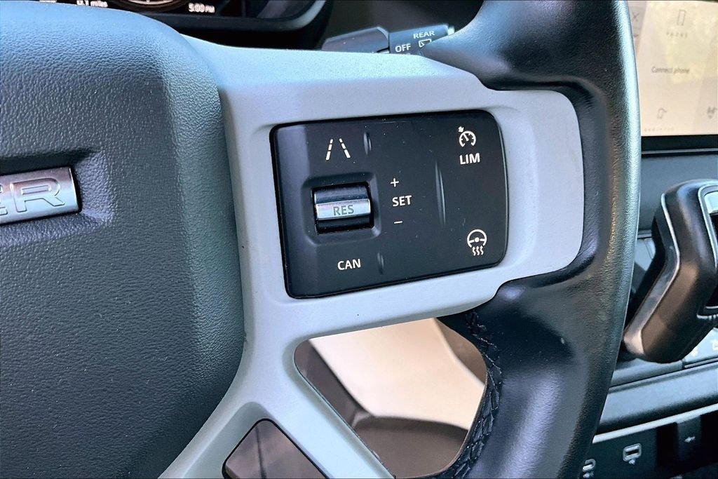 Used 2023 Gray Land Rover X-Dynamic SE image 21