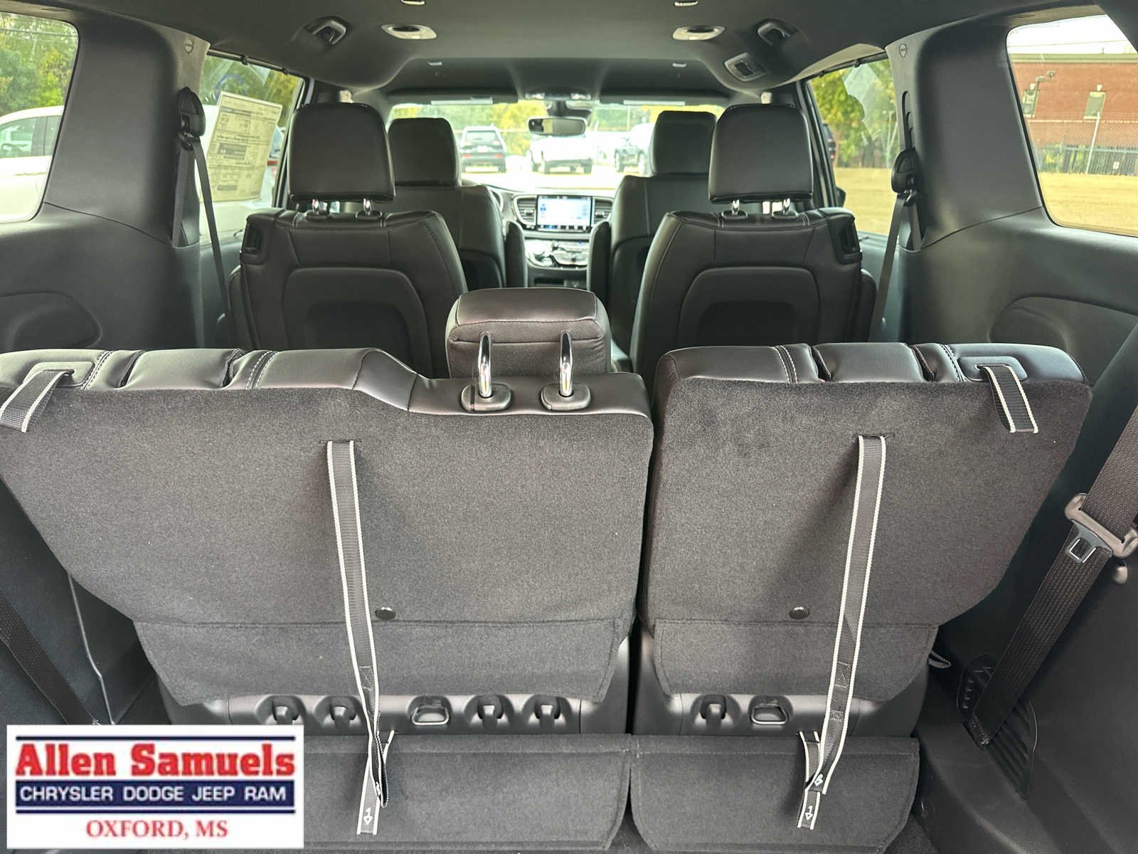 2026 Chrysler Pacifica Select - Photo 31