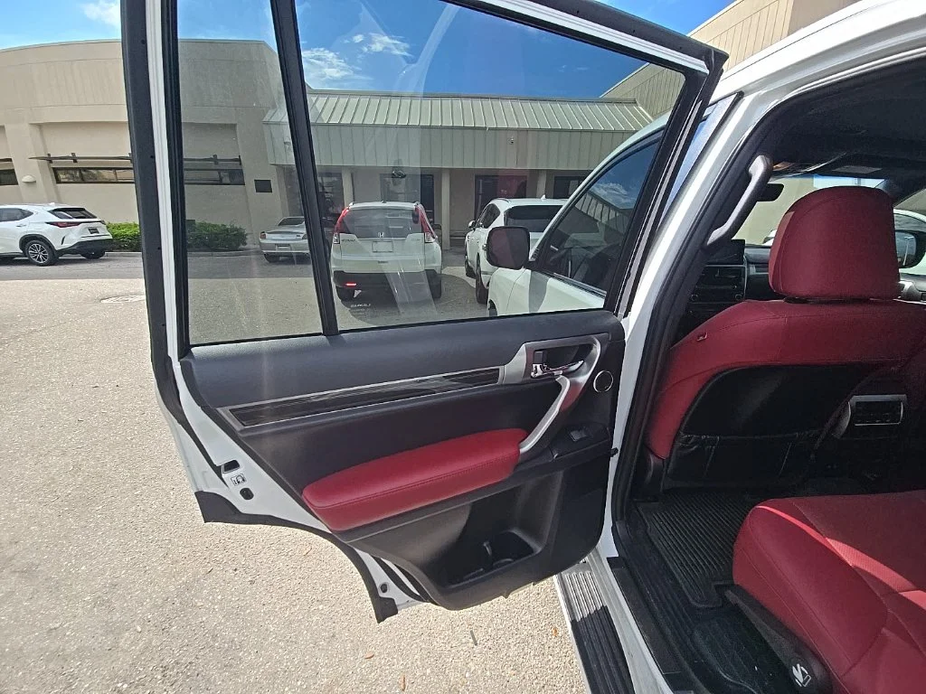 Certified Used 2023 White Lexus 460 image 21