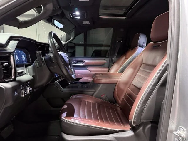 Used 2025 Silver GMC Denali Ultimate image 10