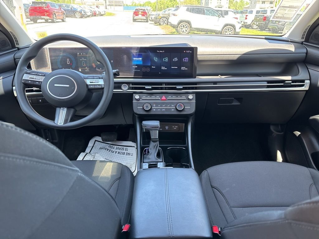 Certified Used 2025 White Hyundai SE image 29