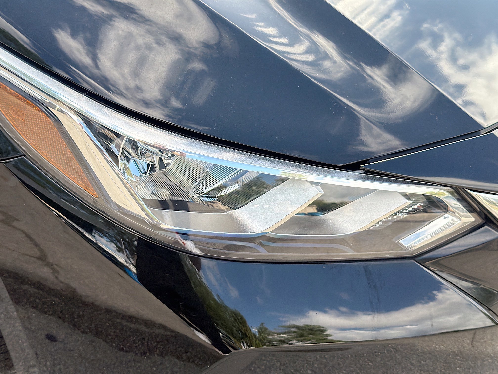 Used 2023 Super Black Nissan SV image 32