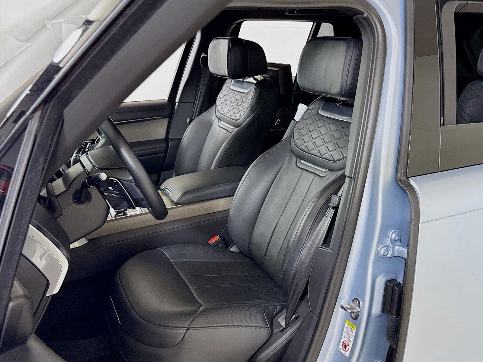 Used 2023 Ionian Silver SV Bespoke Ultra Metallic Gloss Land Rover SV | 225K MSRP image 12