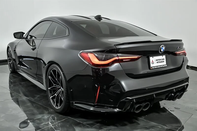 Used 2021 Black Sapphire Metallic BMW Competition image 7