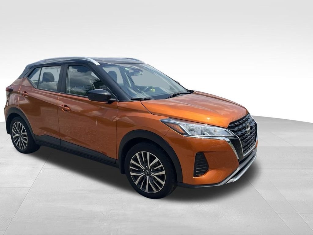 Used 2023 Orange Nissan SV image 25