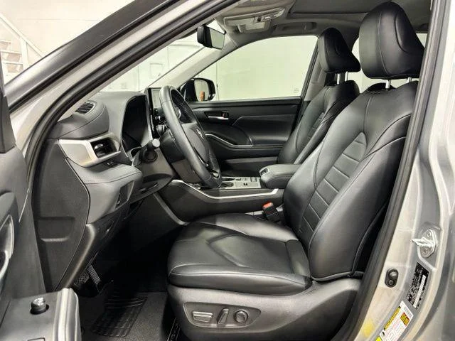 Used 2021 CELESTIAL SILVER Toyota  image 17