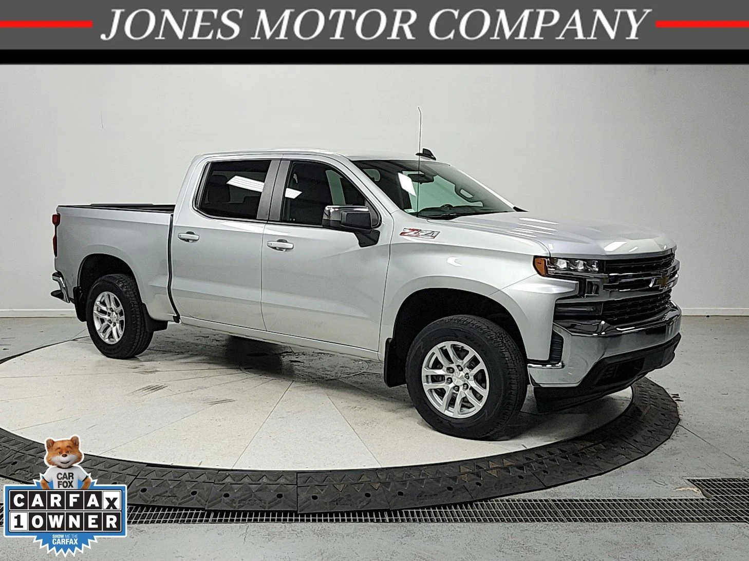 Used 2019 Silver Chevrolet LT image 1