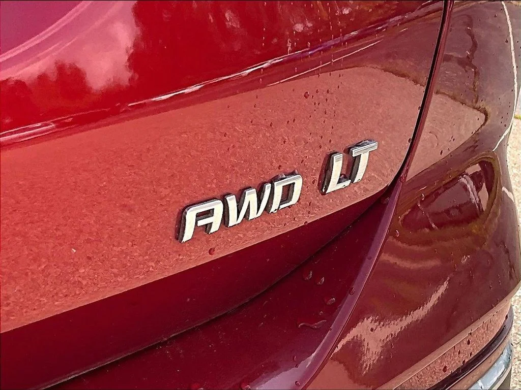 Used 2020 Red Chevrolet LT image 28