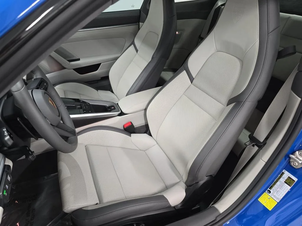 Certified Used 2025  Porsche Carrera image 5