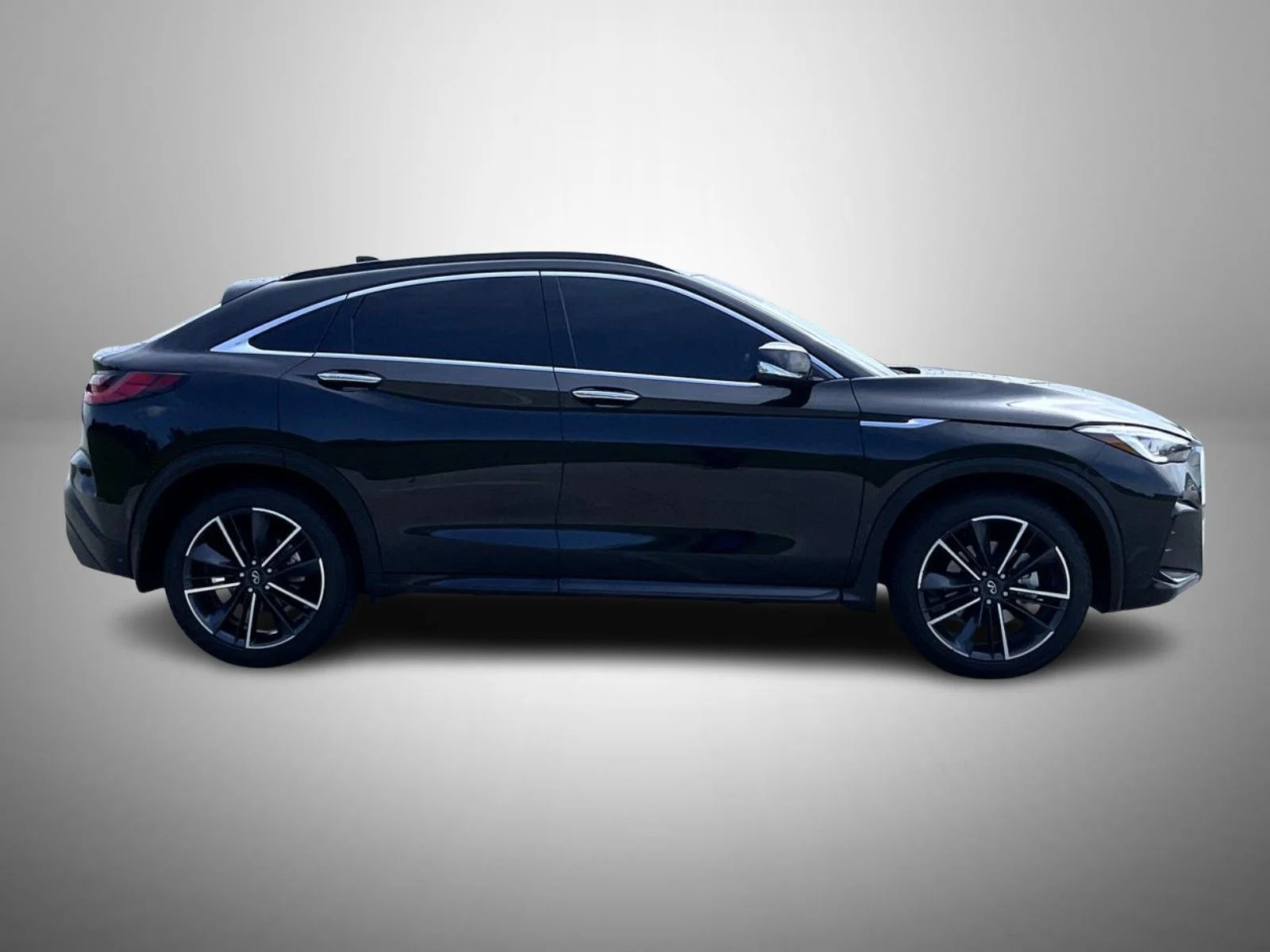 Used 2023 Black INFINITI SENSORY image 4