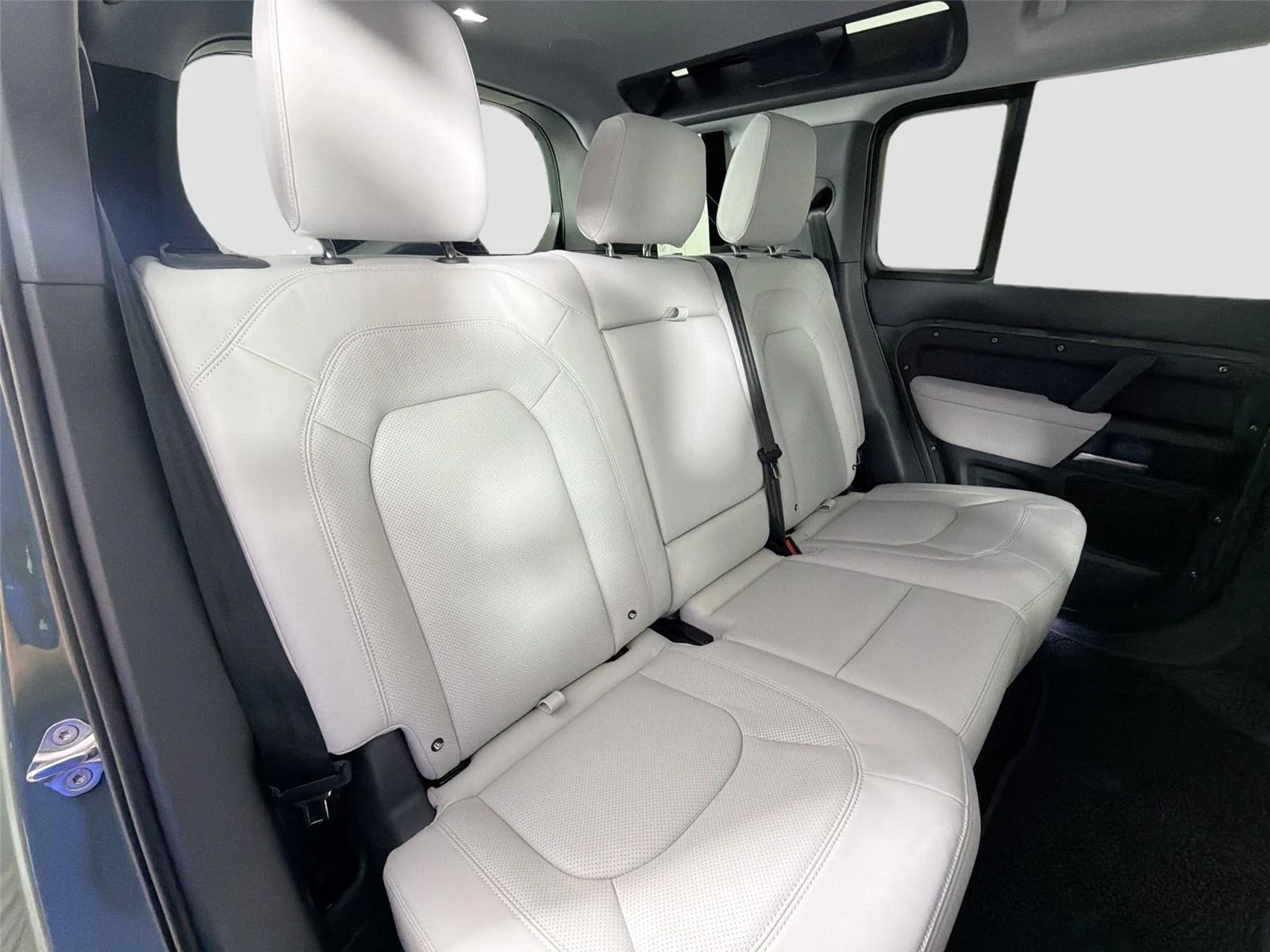 New 2026 Keswick Green LAND ROVER 110 Trophy Edition Keswick P40 image 27