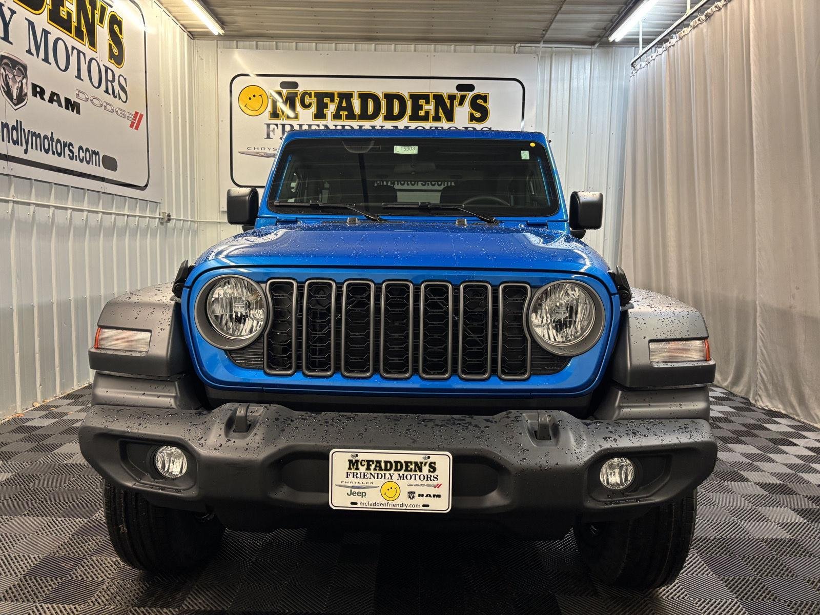 New 2026 Hydro Blue Pearl-Coat Exterior Paint Jeep Sport image 9