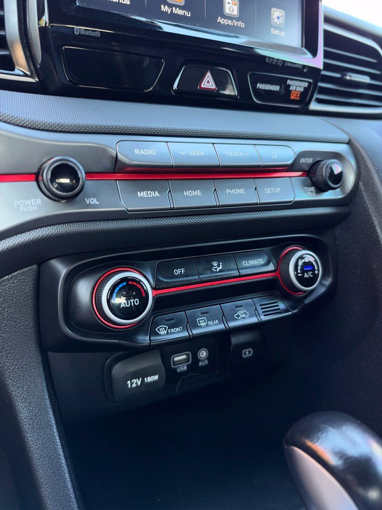 Used 2019 Chalk White Hyundai Turbo image 19