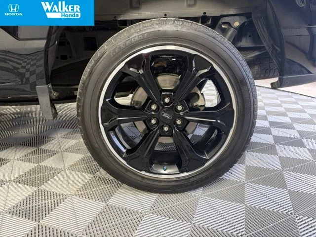 Used 2025 Black Ford Lariat image 48