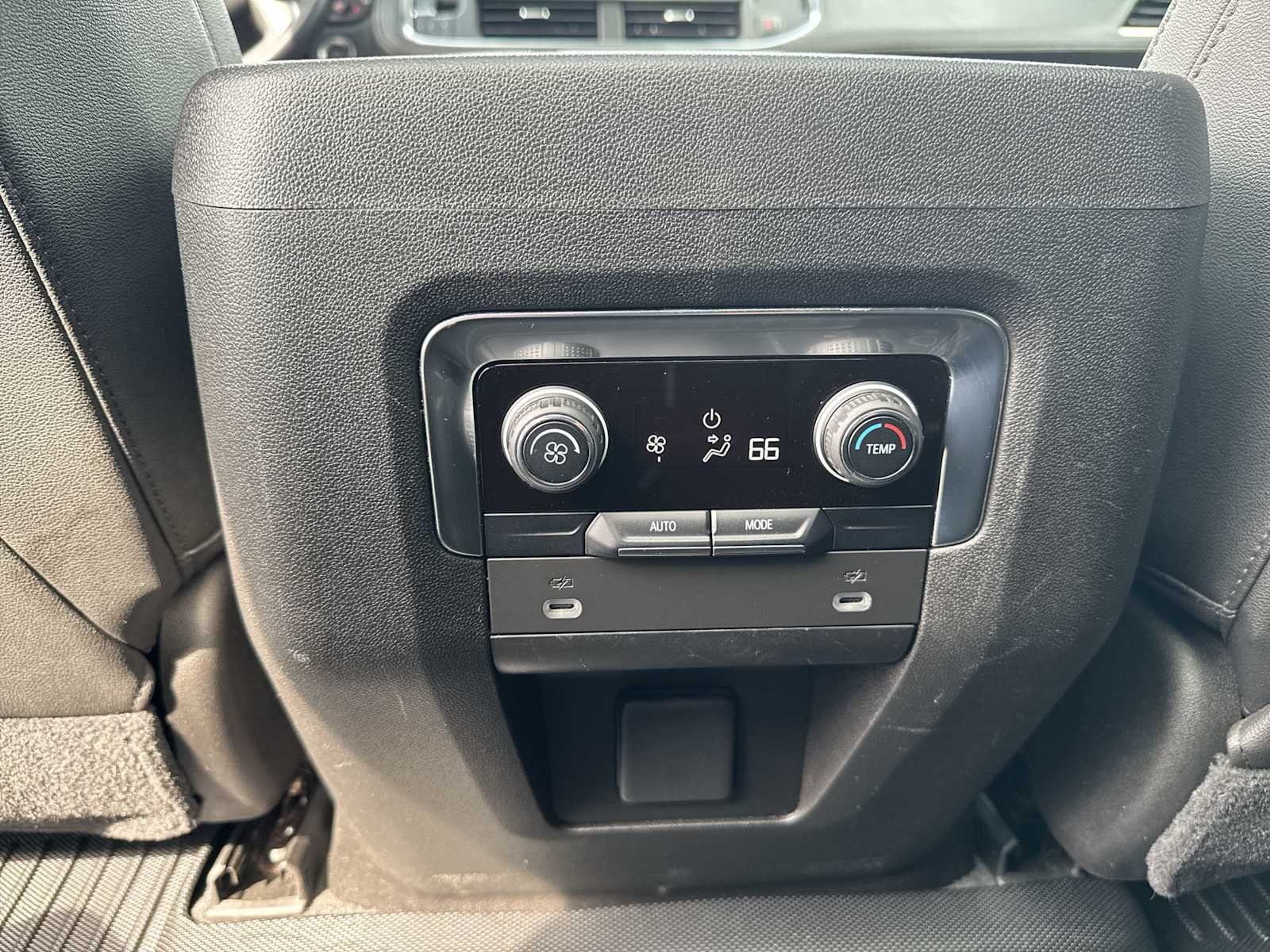 2021 Chevrolet Tahoe Z71 - Photo 29