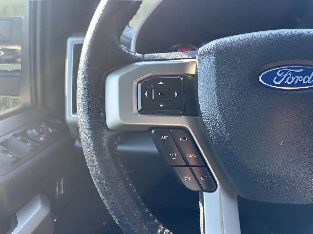 Used 2022 White Ford Lariat image 14