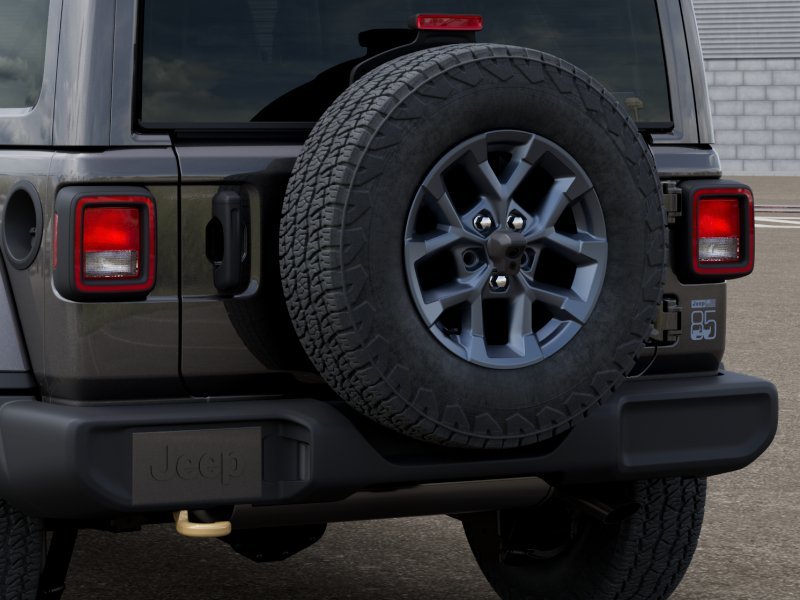 New 2026 Granite Crystal Metallic Clear-Coat Exterior Paint Jeep 85th Anniversary Edition image 39