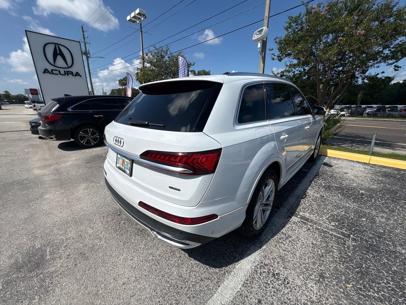 Used 2022 White Audi 45 Premium Plus image 4