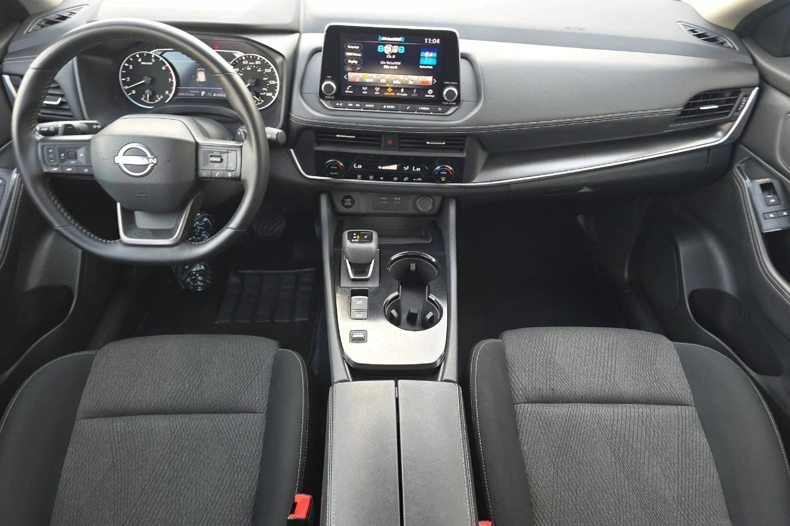 Used 2025 Deep Ocean Blue Pearl Nissan SV image 11
