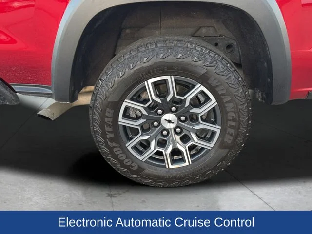 Used 2024 Red Chevrolet Z71 image 31