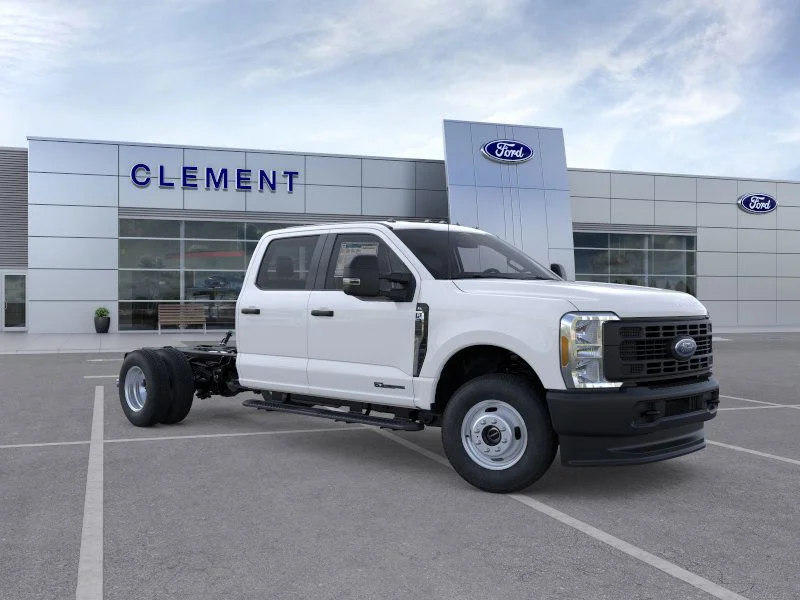 New 2026 Oxford White Ford F-350® XL image 7