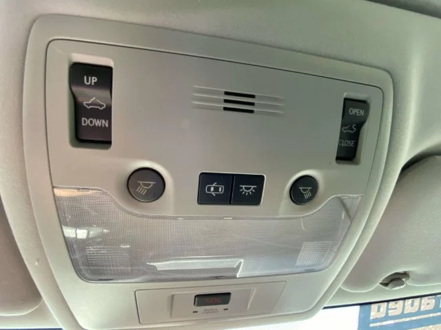 Used 2015 Silver Lexus 250 image 20
