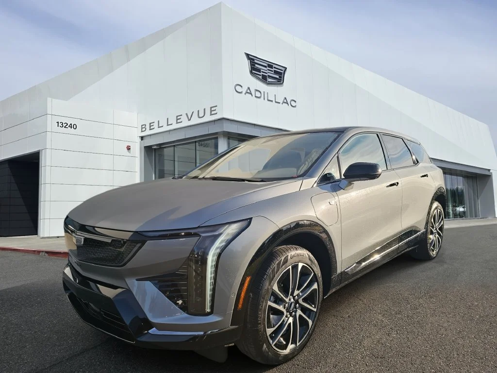 New 2027 Argent Silver Metallic Cadillac Sport image 3
