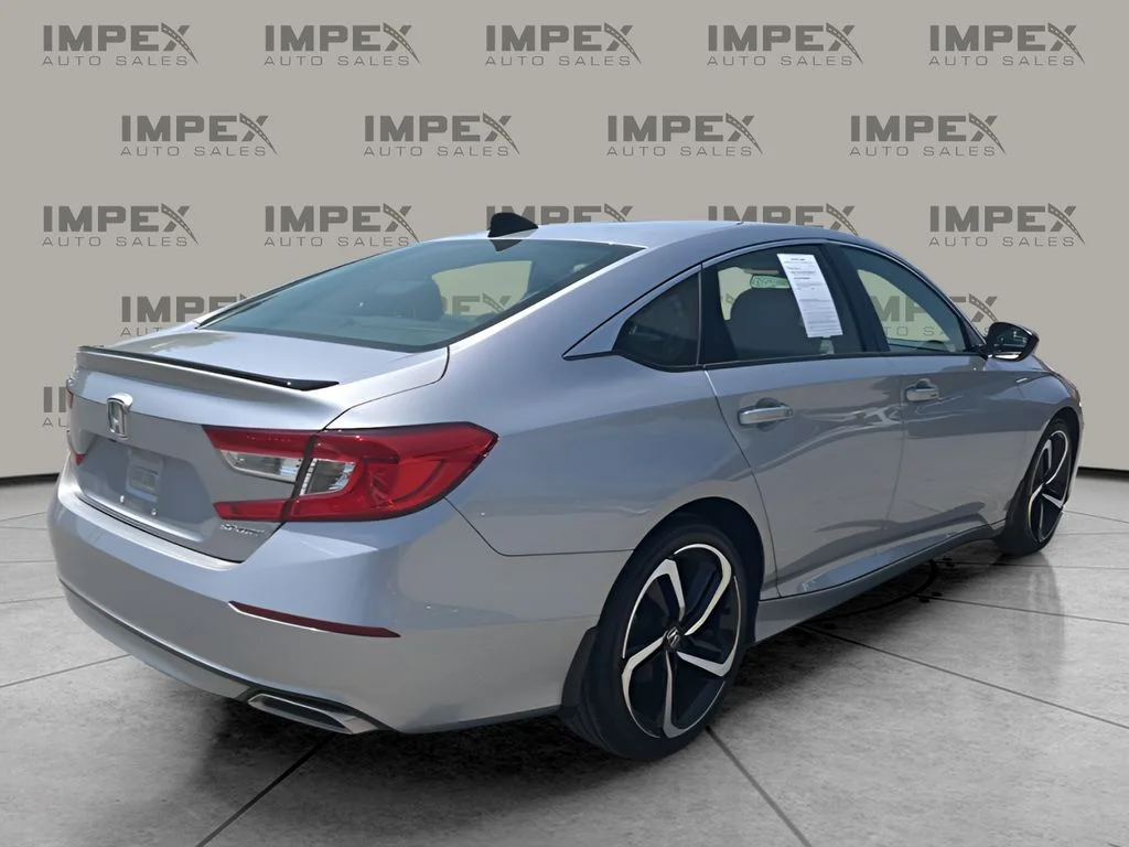 Used 2022  Honda Sport image 5
