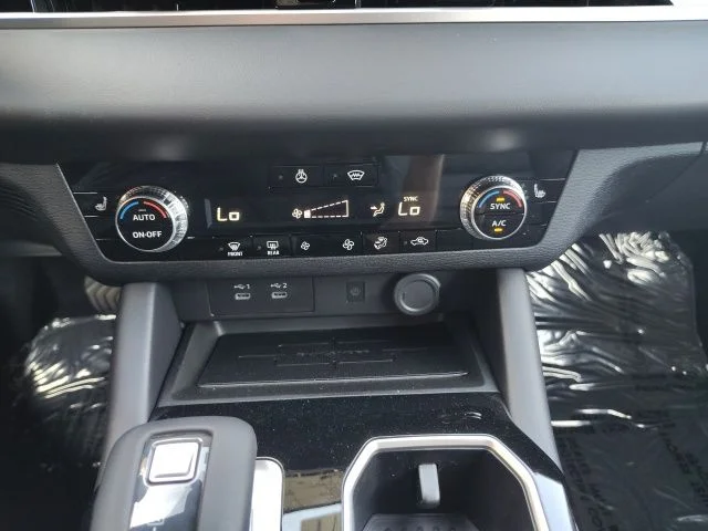 New 2026 Gray Mitsubishi SE image 21