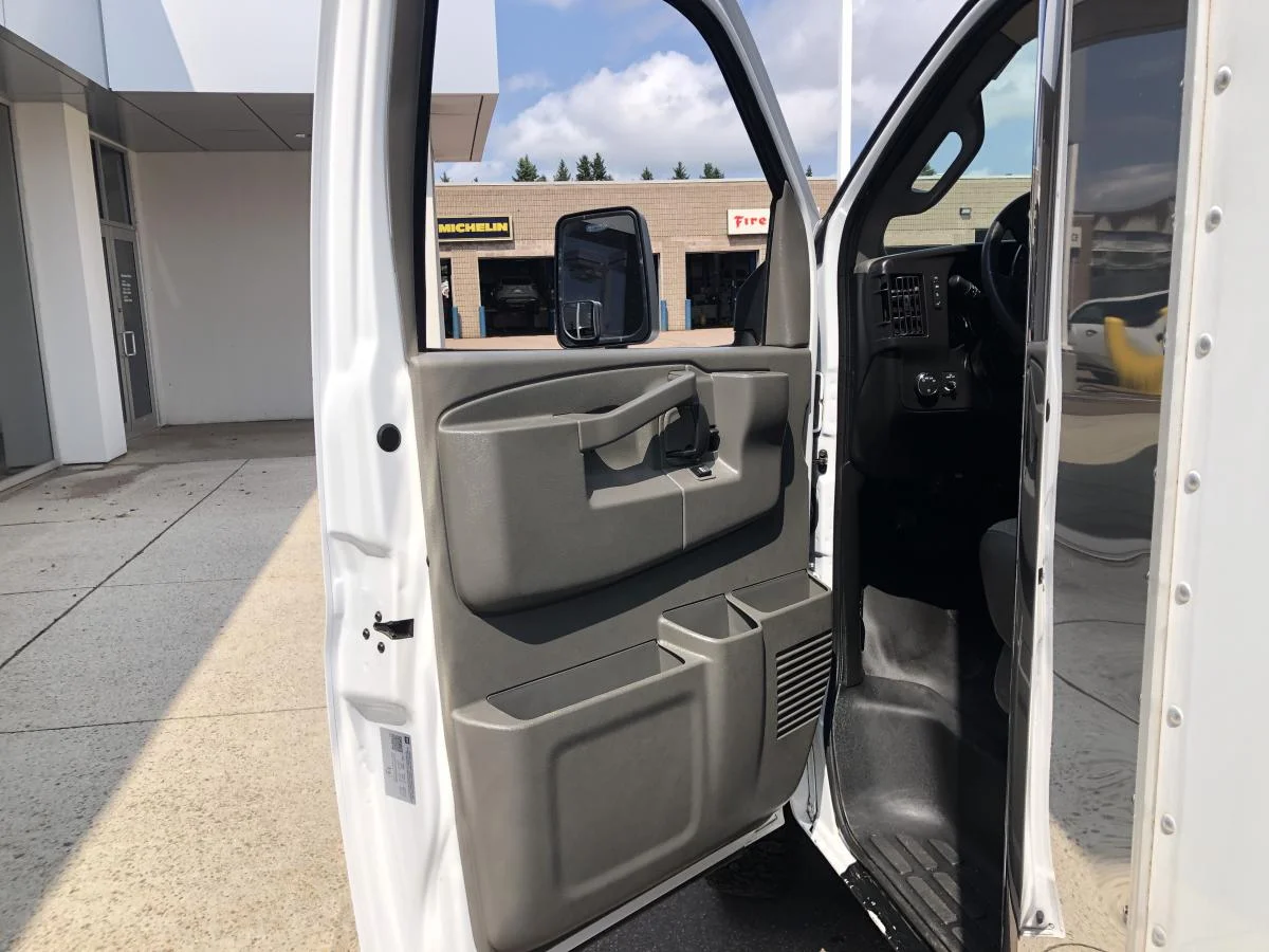 Used 2024 White GMC 3500 Van 177" image 14