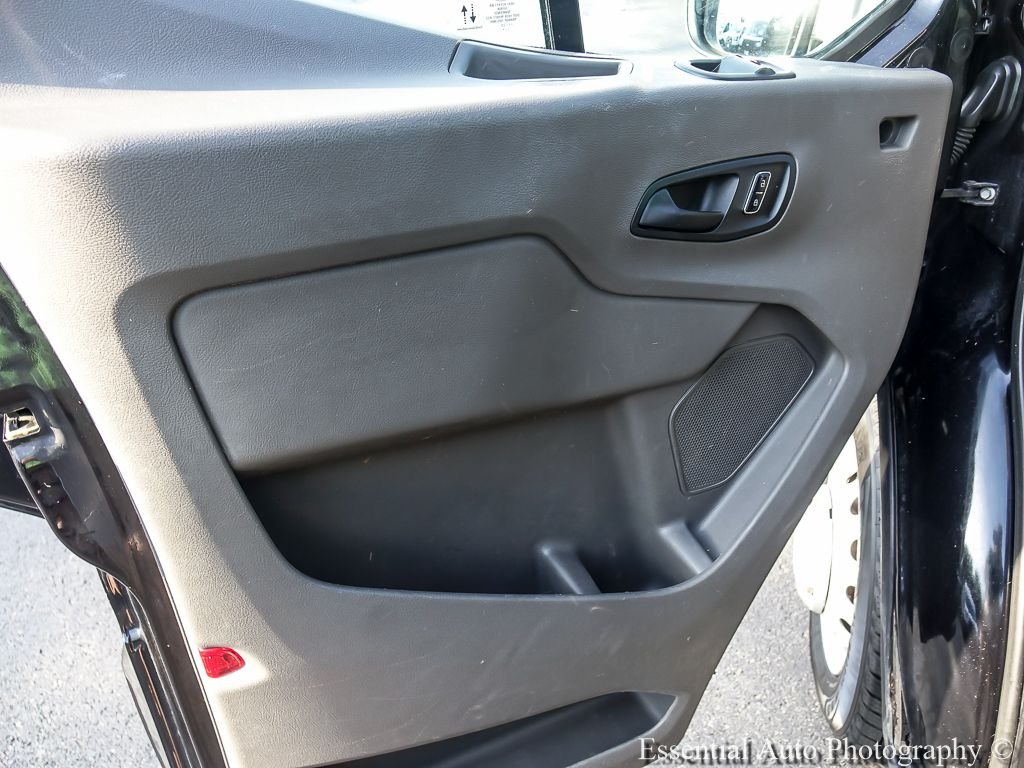 Used 2023 Black Metallic Ford Base image 17