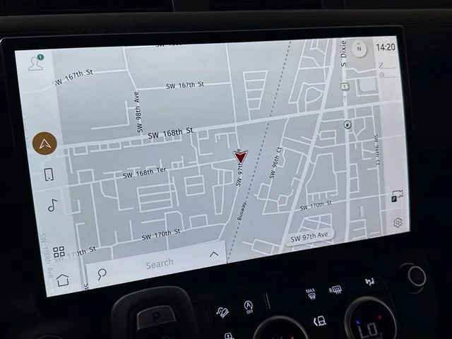 New 2026 Fuji White Land Rover X-Dynamic SE image 16