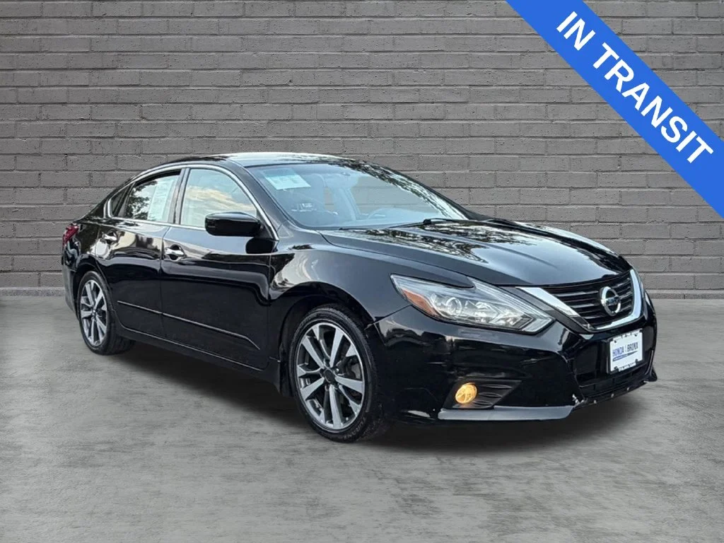Used 2016 Nissan Altima SR with VIN 1N4AL3AP8GC268236 for sale in Bronx, NY