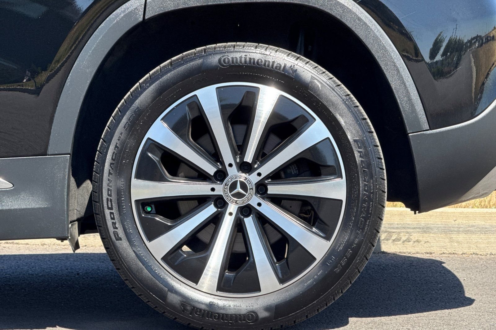 Used 2023  Mercedes-Benz GLA 250 image 32