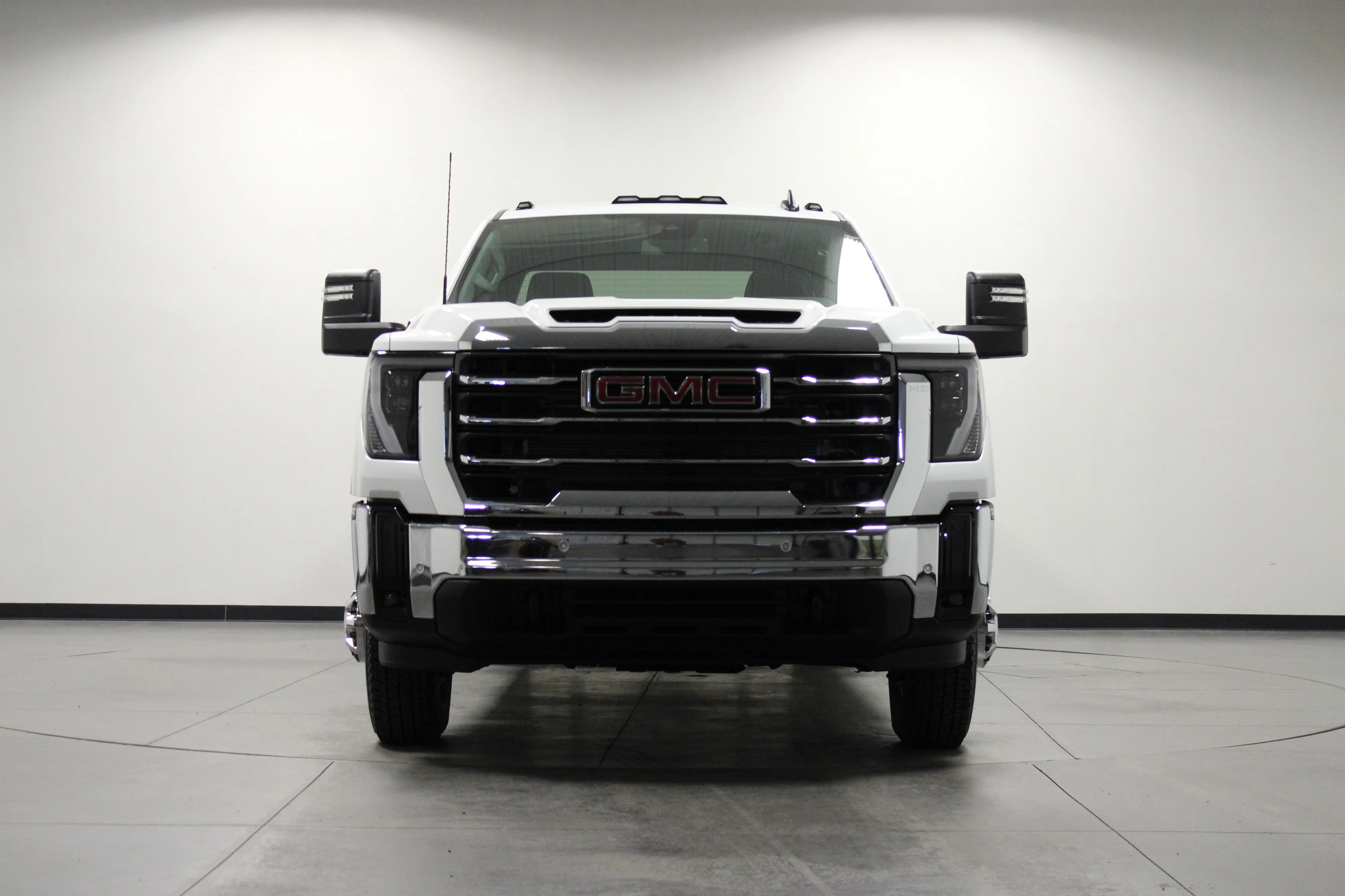 New 2026 Summit White GMC SLE DRW image 9