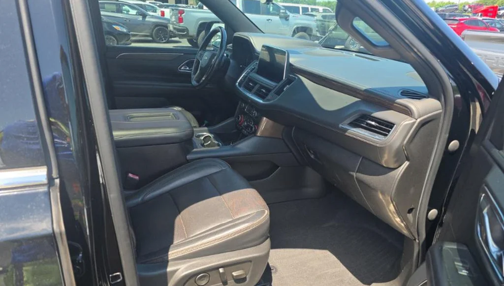 Used 2021 BLACK Chevrolet High Country image 9