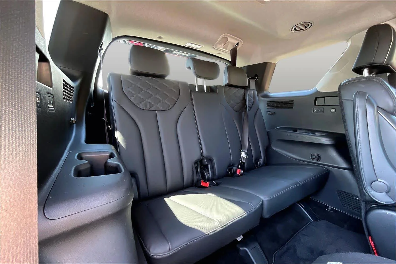 Used 2022 Steel Graphite Hyundai Limited image 52