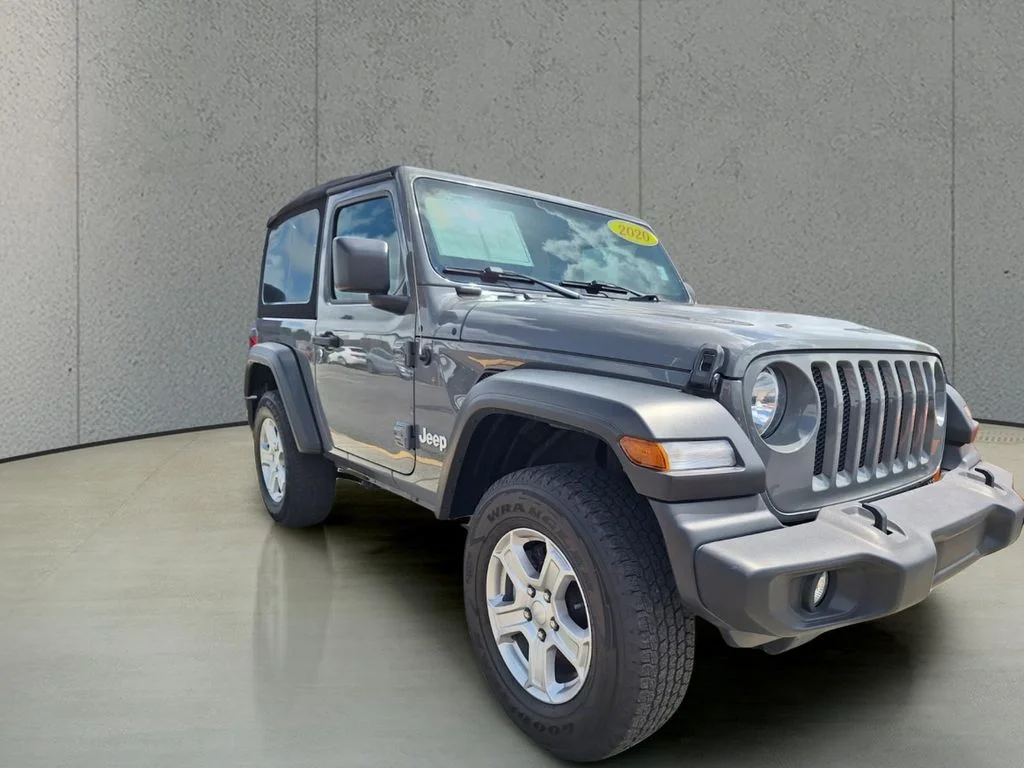 Used 2020 Gray Jeep Sport S image 7