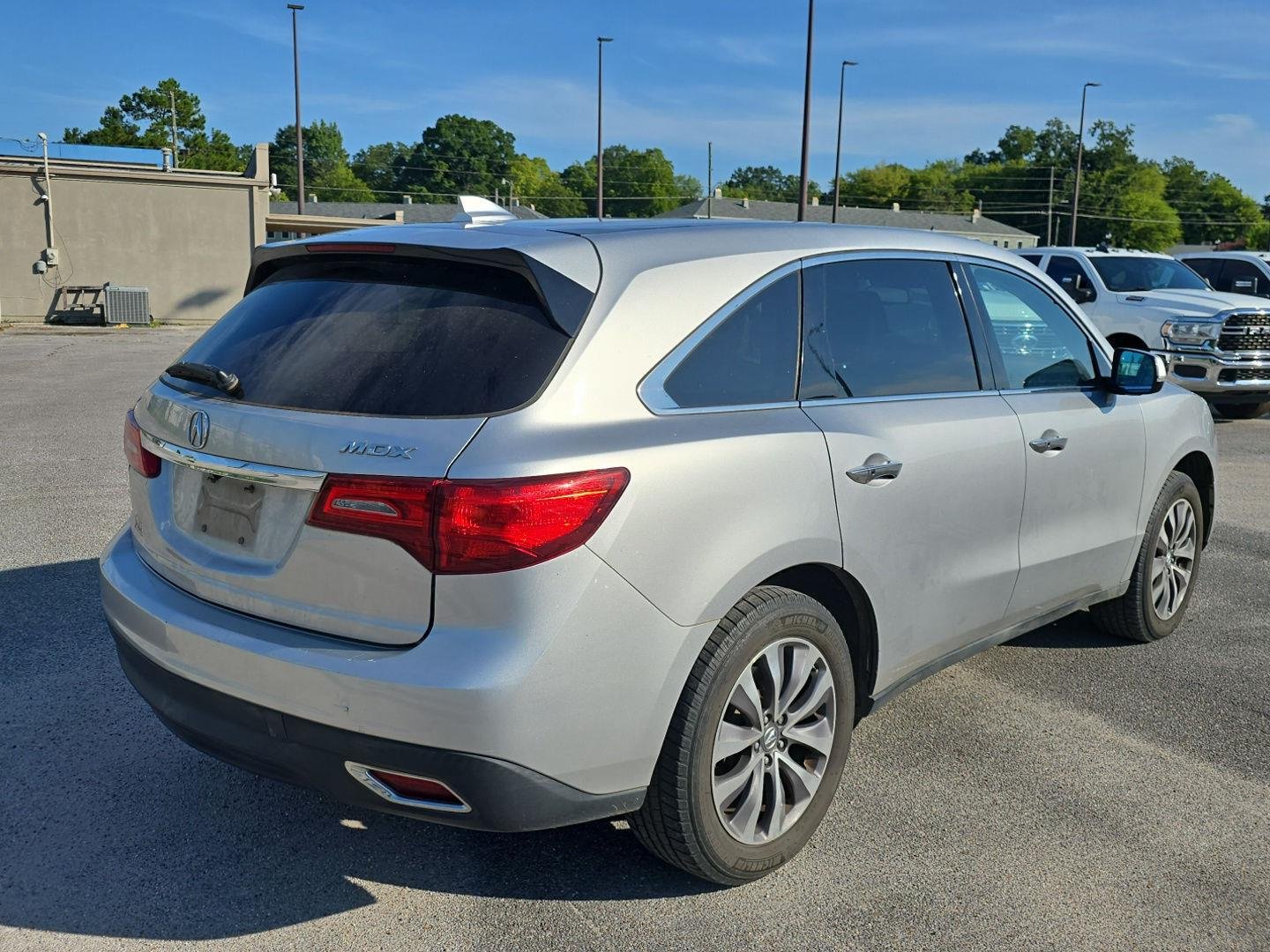 Used 2014  Acura Tech Pkg image 3